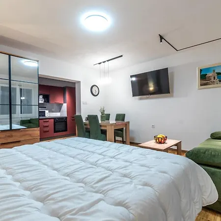 Appartement Marta - Free Parking! *