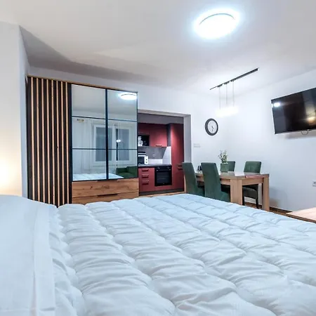 Appartement Marta - Free Parking! Split