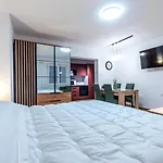 Apartment Marta - Free Parking! Split